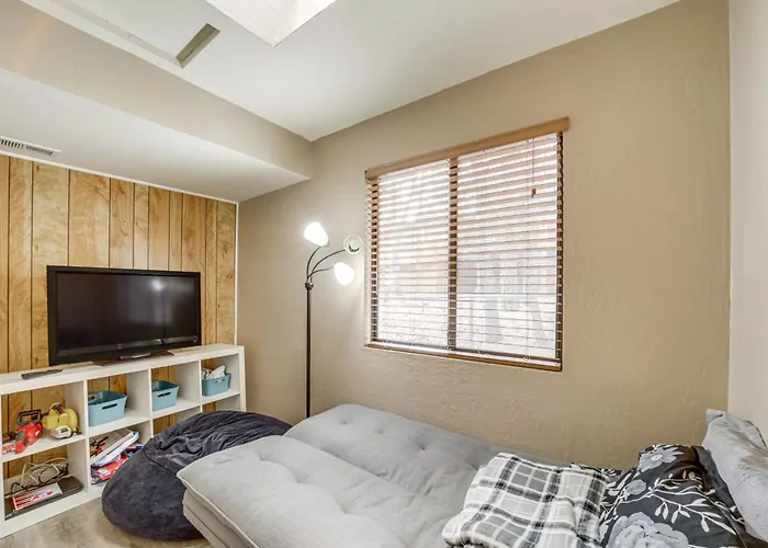 Holiday home Near Fossil Creek & Trails: Scenic Cabin!